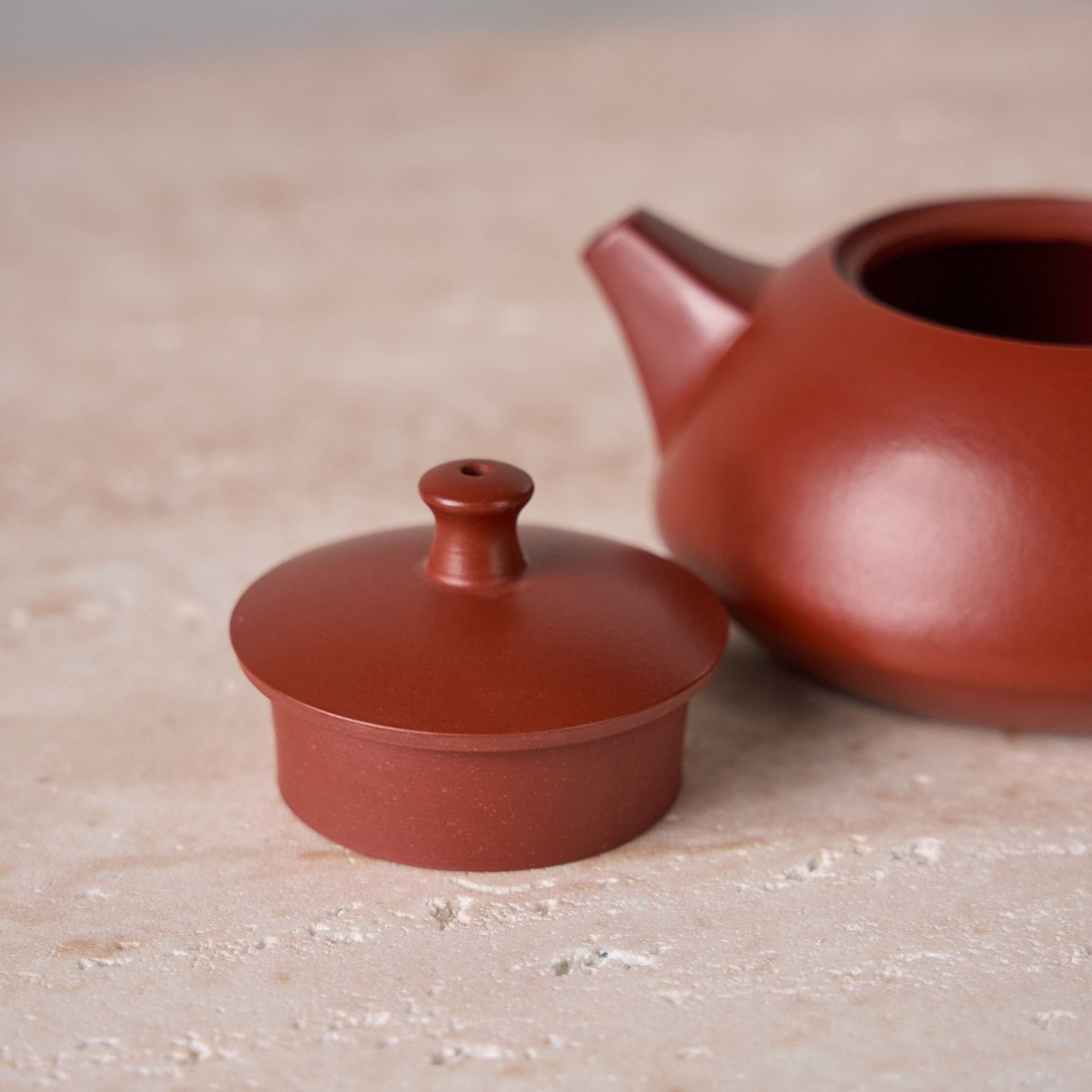 Lid and body detail of Jade Rabbit Chaozhou Zhuni Hand-Thrown Teapot