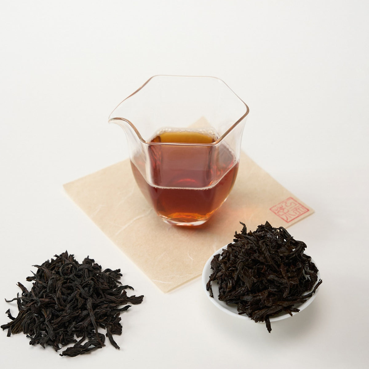 Brewed tea liquor of Shui Xian Wuyi Rock Tea