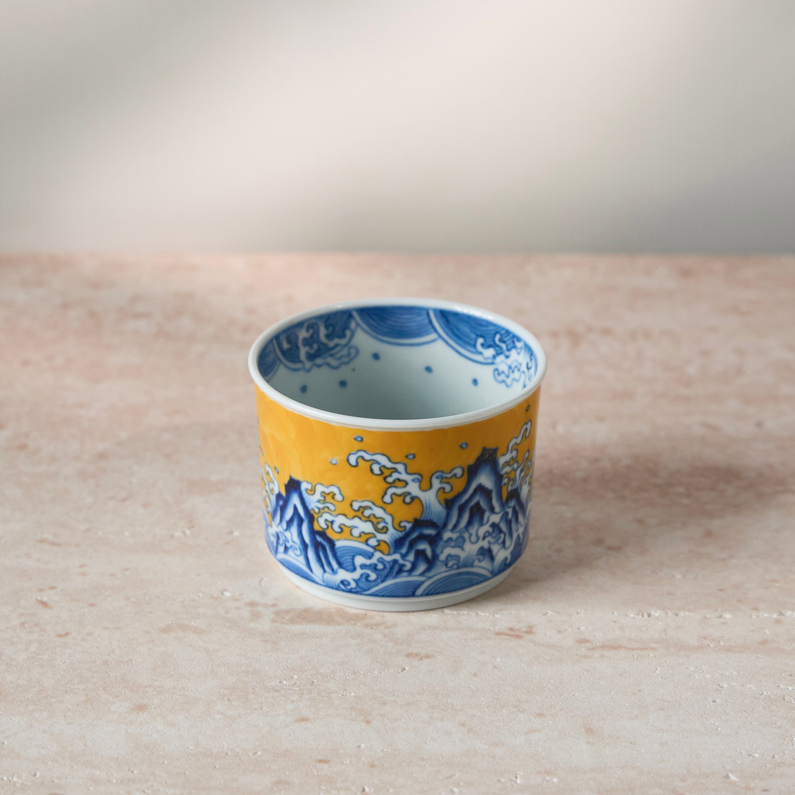 Yellow-Sky Ocean Pattern Hand-Painted Rongtian Tea Cup